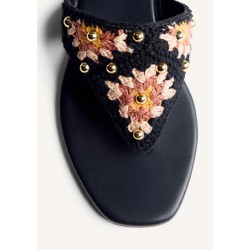 Sandalias Isiolo